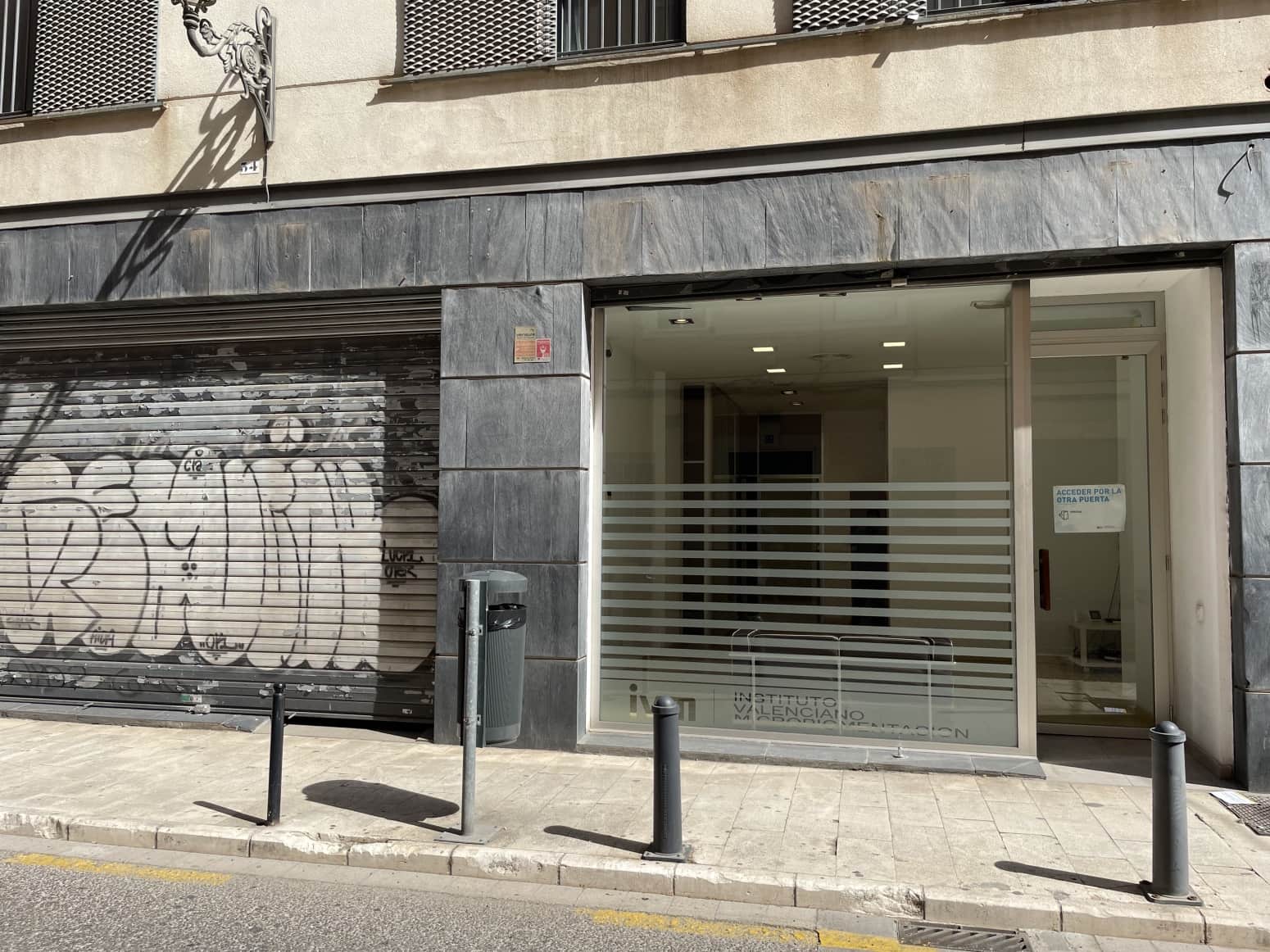 Kommersiell til salgs i Valencia by med garasje - € 600 000 (Ref: 9847586)