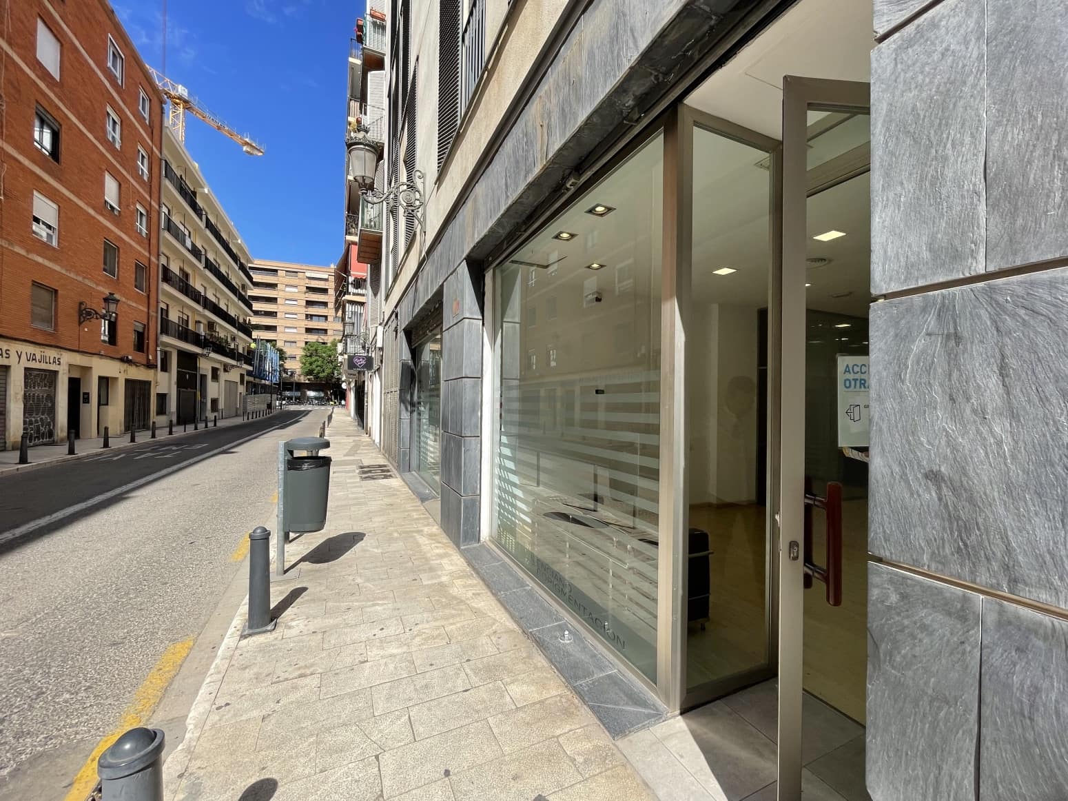 Kommersiell til salgs i Valencia by med garasje - € 600 000 (Ref: 9847586)