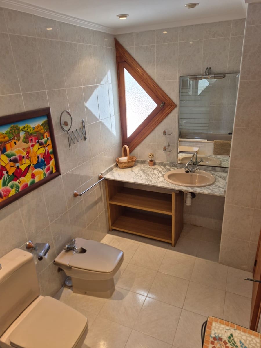Villa/Maison de 4 chambres à louer à Cullera avec piscine garage - 2 300 € (Ref: 9873848)