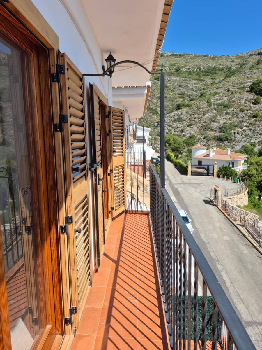 Villa/Maison de 4 chambres à louer à Cullera avec piscine garage - 2 300 € (Ref: 9873848)