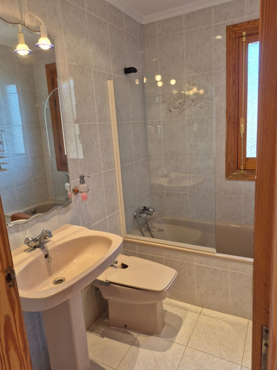 Villa/Maison de 4 chambres à louer à Cullera avec piscine garage - 2 300 € (Ref: 9873848)