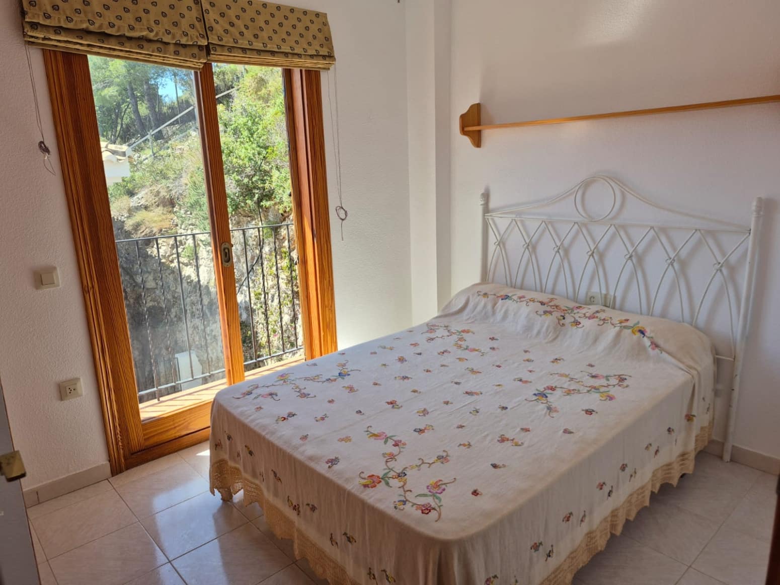 Villa/Maison de 4 chambres à louer à Cullera avec piscine garage - 2 300 € (Ref: 9873848)