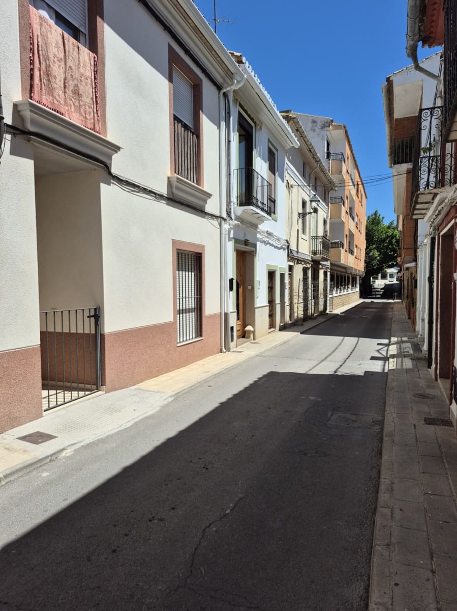 2 Zimmer Wohnung zu verkaufen in Macastre - 127.000 € (Ref: 9902097)