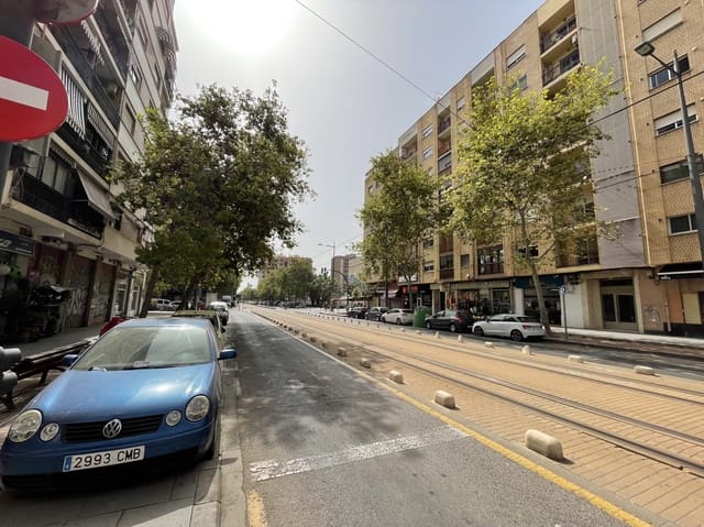 3 soveværelse Lejlighed til salg i Trinitat, Valencia by - € 375.000 (Ref: 9976526)