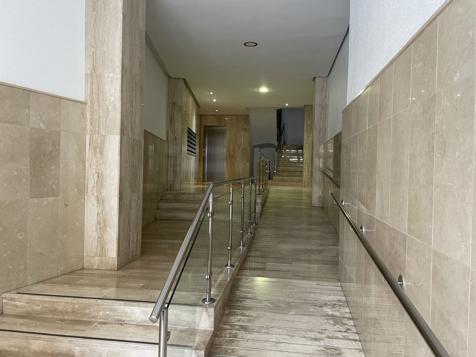 3 slaapkamer Flat te koop in Valencia stad - € 355.000 (Ref: 9976526)