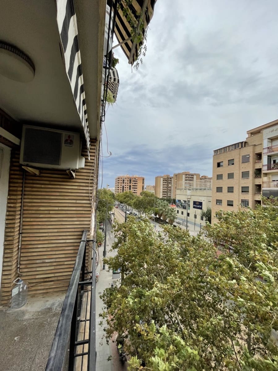 3 slaapkamer Flat te koop in Valencia stad - € 355.000 (Ref: 9976526)