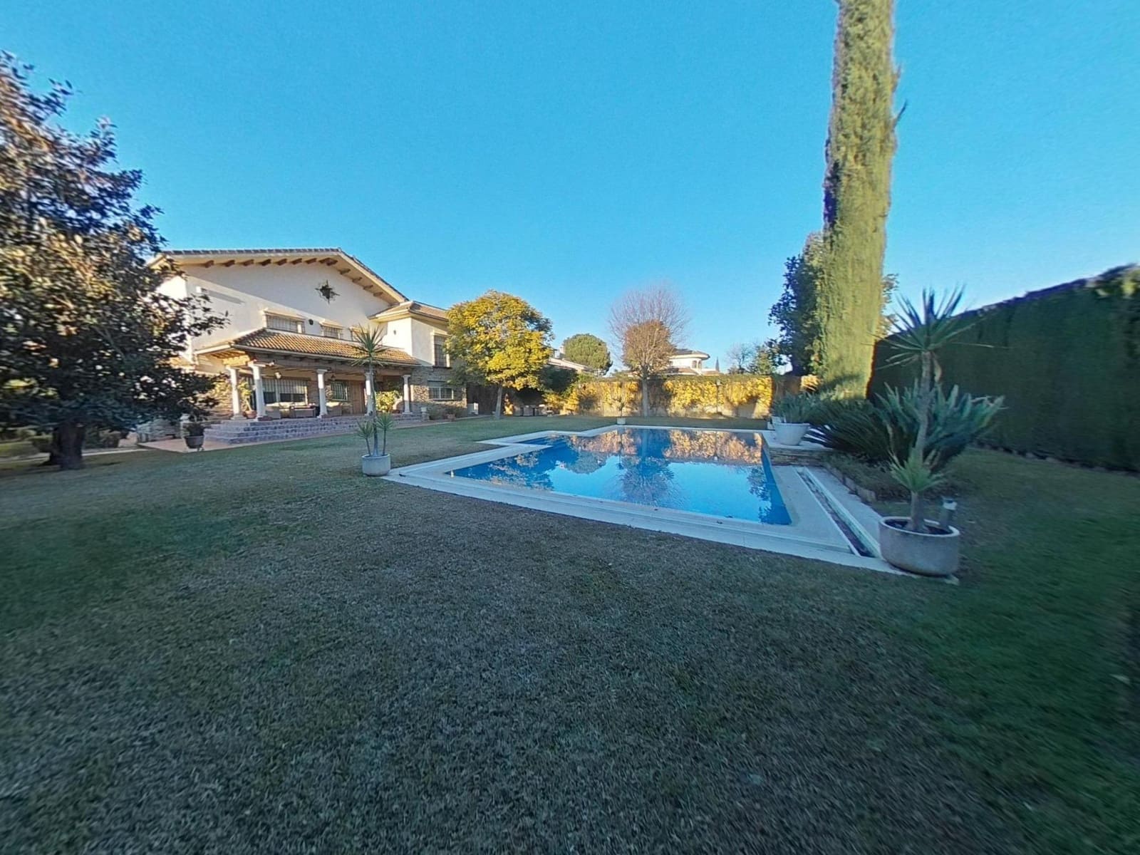 4 soveværelse Villa til salg i Cordoba by med swimmingpool garage - € 1.390.000 (Ref: 8928745)