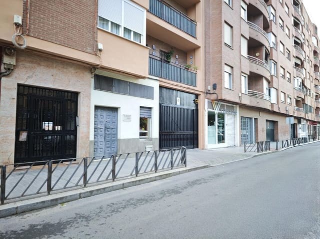 Garage til salg i Córdoba by - € 25.000 (Ref: 8968190)