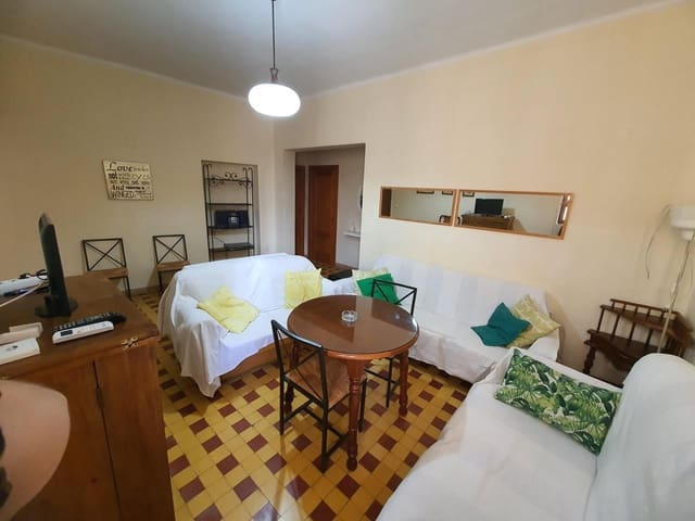 4 soveværelse Lejlighed til salg i San Lorenzo, Córdoba by - € 180.000 (Ref: 9129642)
