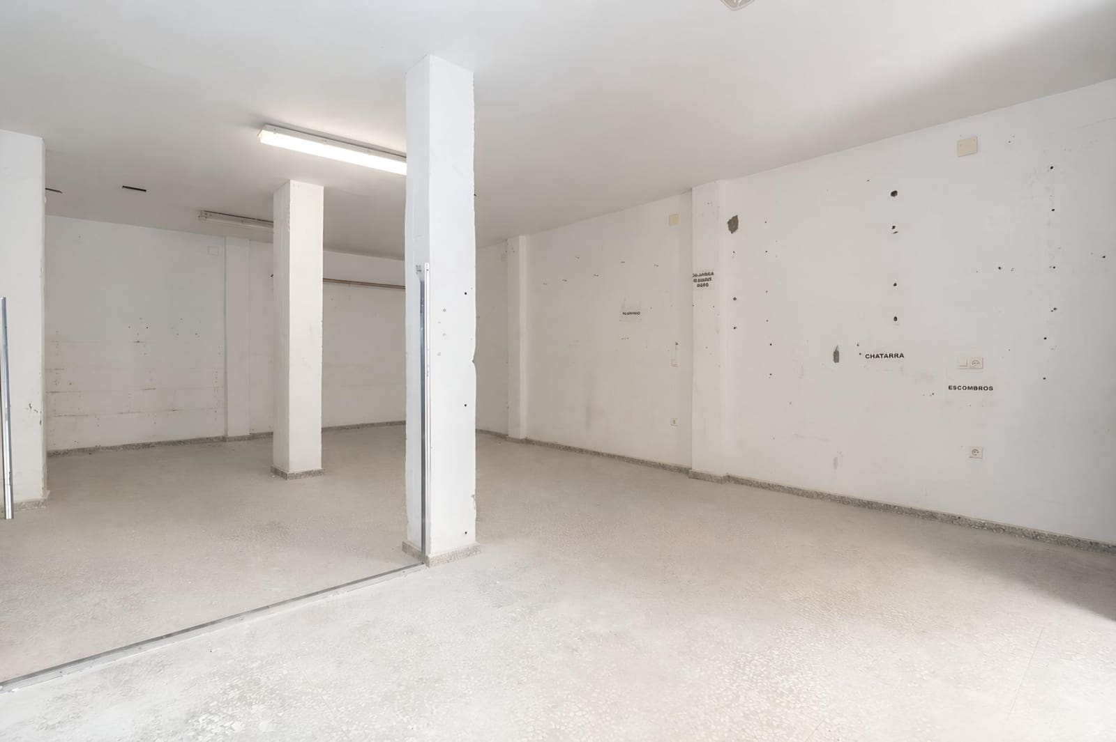 Commerciale in vendita in Motril - 75.000 € (Rif: 10003772)