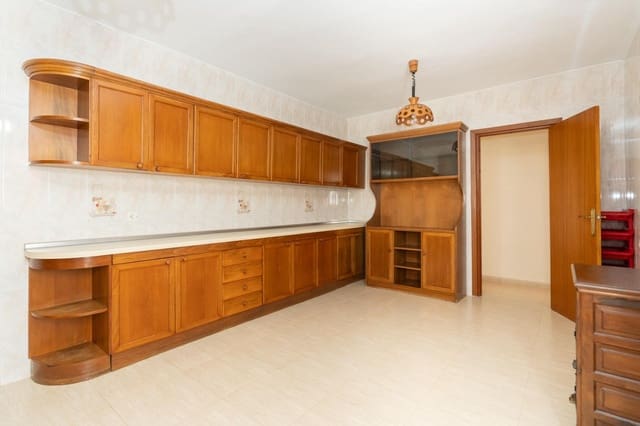 2 slaapkamer Flat te koop in Motril - € 135.000 (Ref: 10003773)