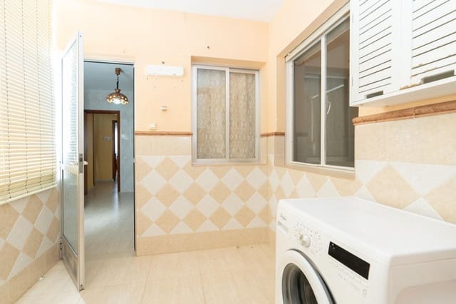 2 slaapkamer Flat te koop in Motril - € 135.000 (Ref: 10003773)