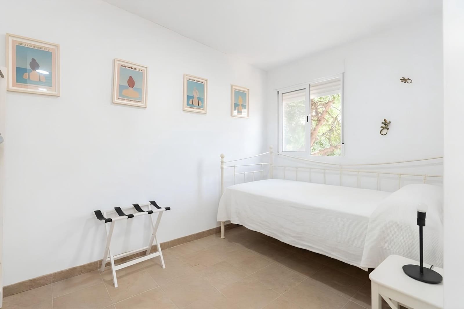 4 sypialnia Willa na sprzedaż w Velez de Benaudalla z basenem - 350 000 € (Ref: 9946154)