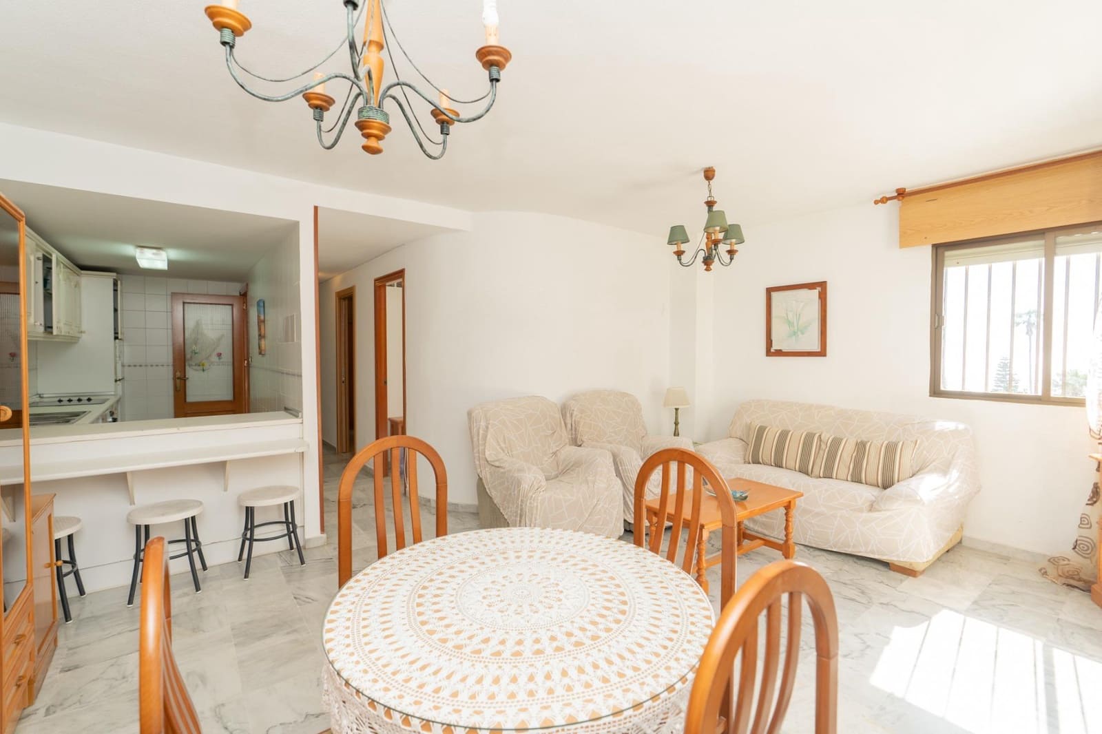 2 Zimmer Wohnung zu verkaufen in Salobrena mit Pool - 190.000 € (Ref: 9946158)