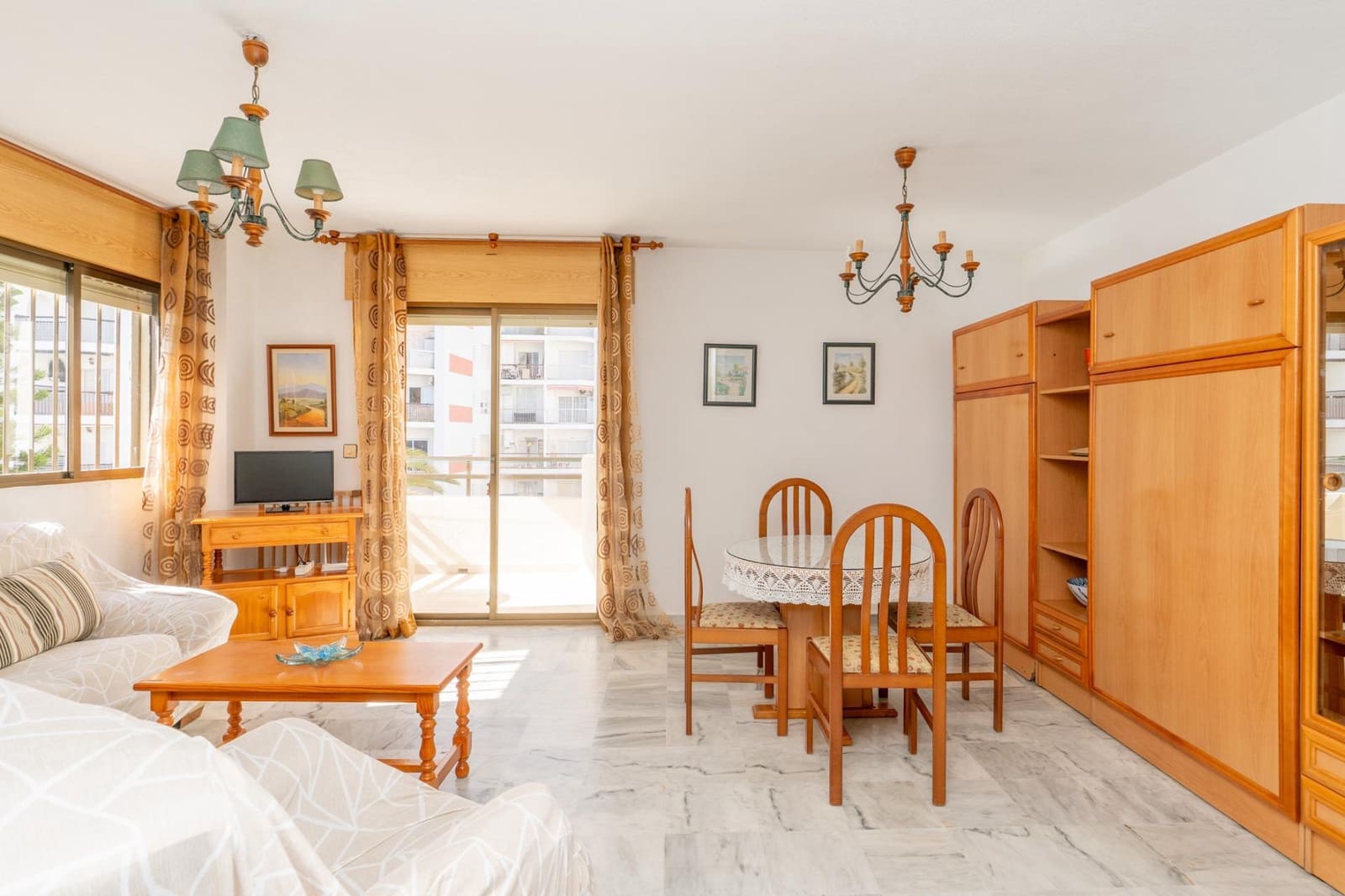 2 Zimmer Wohnung zu verkaufen in Salobrena mit Pool - 190.000 € (Ref: 9946158)