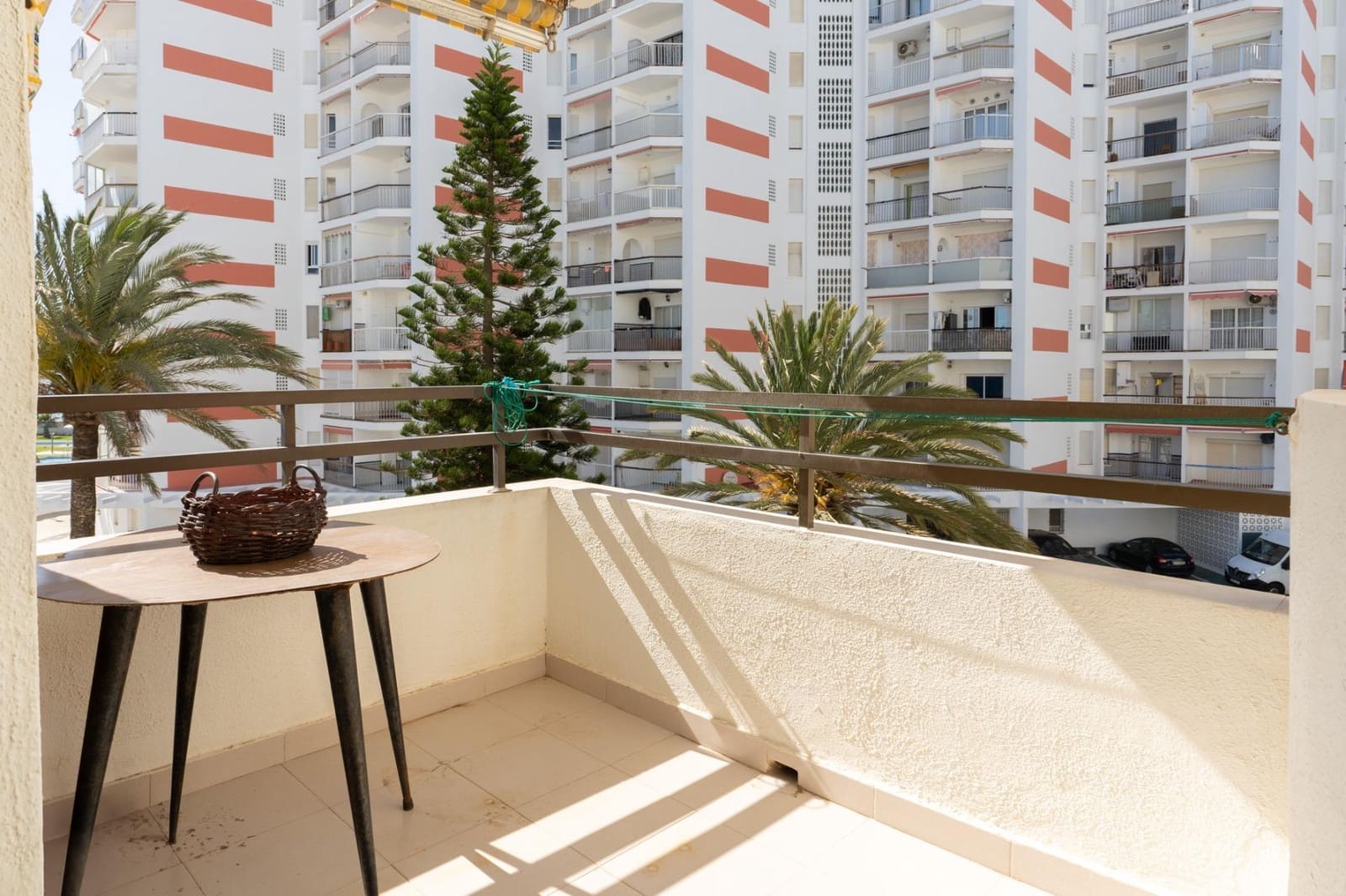 2 Zimmer Wohnung zu verkaufen in Salobrena mit Pool - 190.000 € (Ref: 9946158)