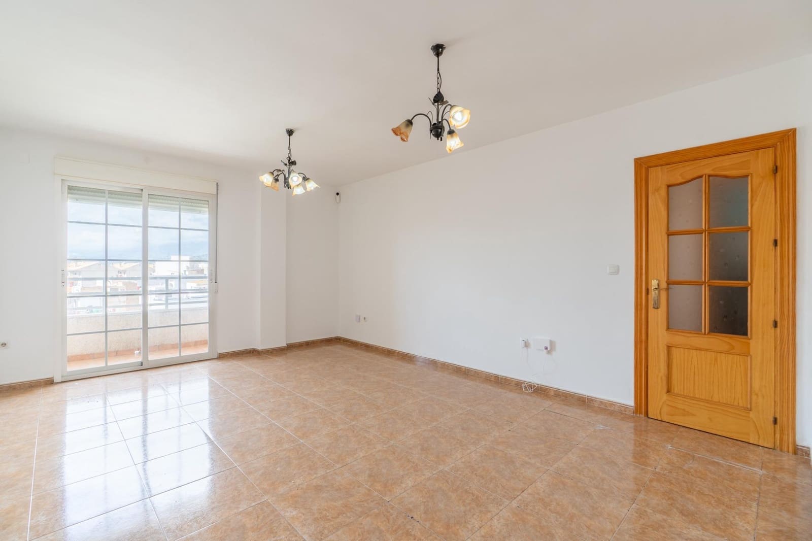 2 soverom Leilighet til salgs i Motril med garasje - € 125 000 (Ref: 9946159)
