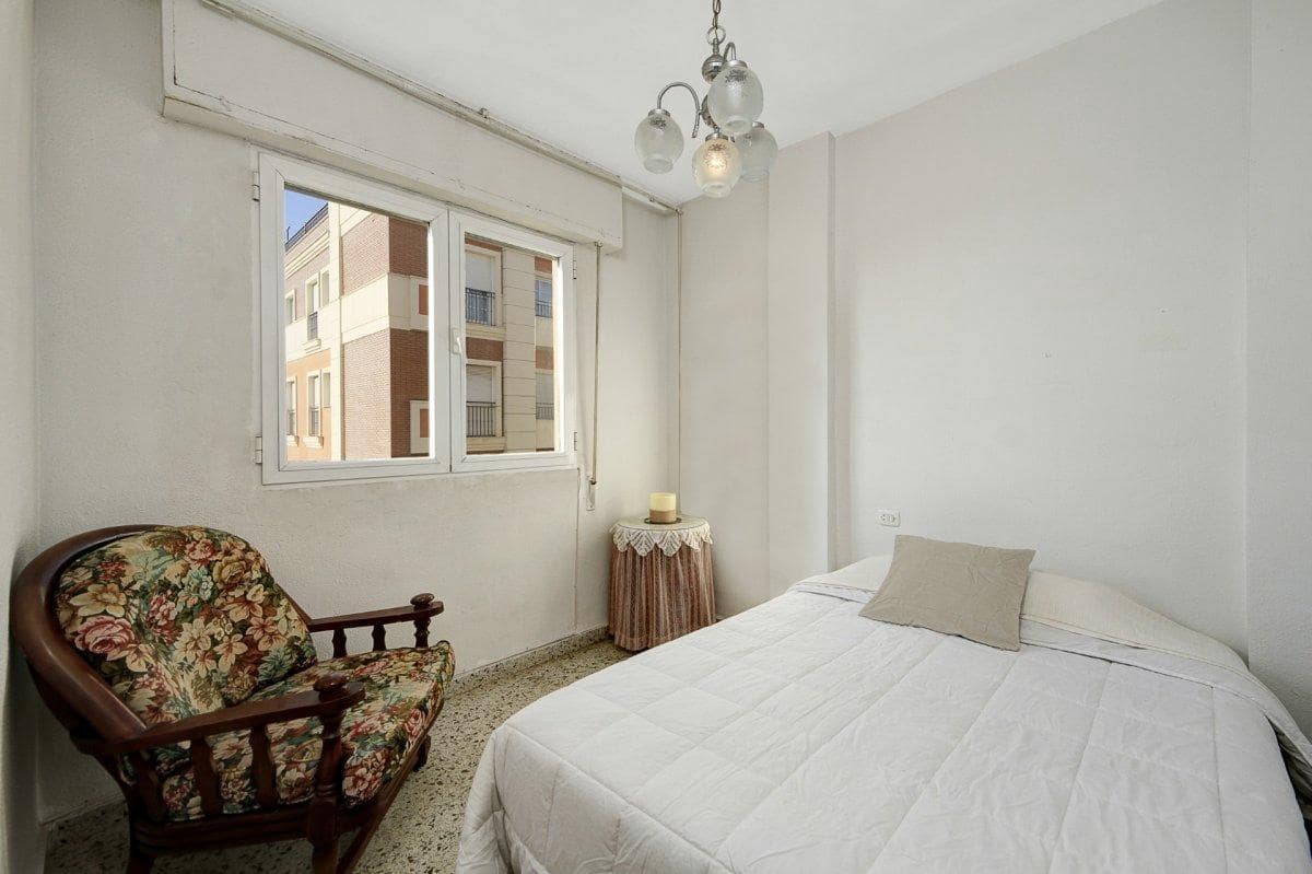 3 Zimmer Wohnung zu verkaufen in Motril - 99.500 € (Ref: 9946160)