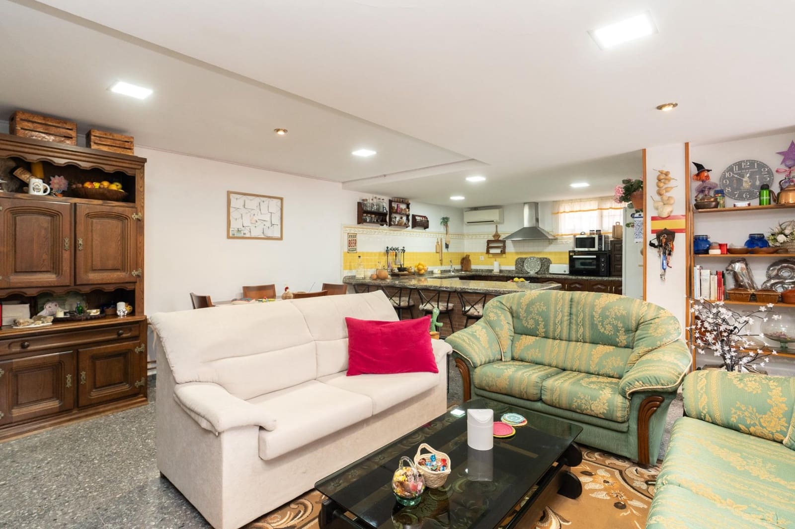 4 bedroom Townhouse for sale in Motril with garage - € 329,500 (Ref: 9946167)