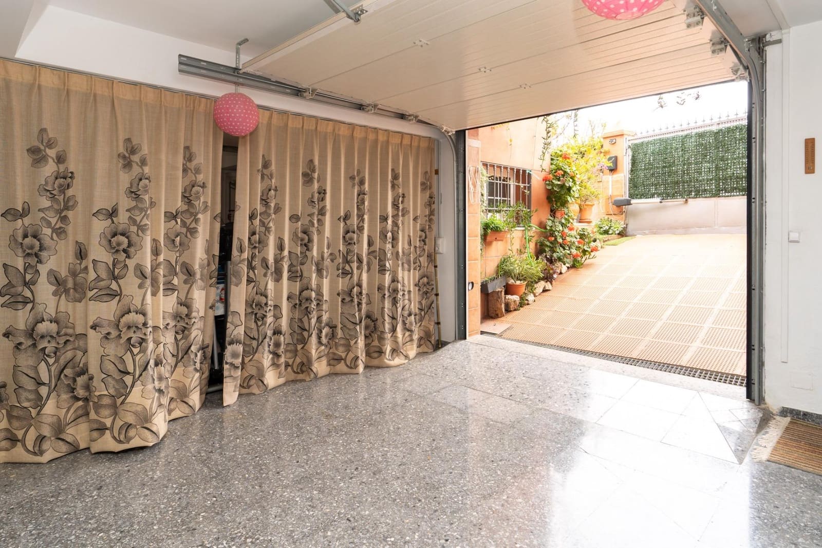 4 bedroom Townhouse for sale in Motril with garage - € 329,500 (Ref: 9946167)