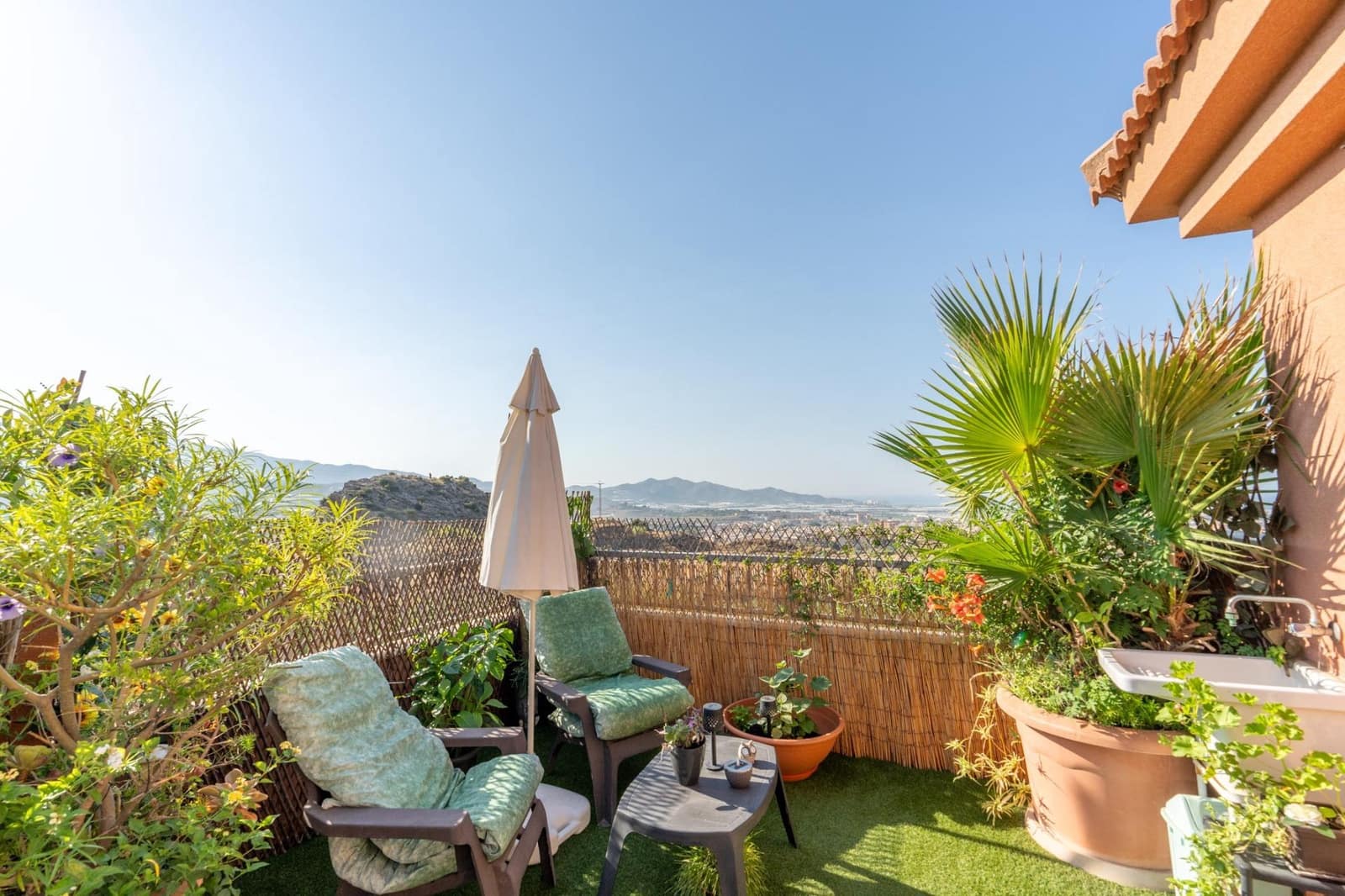 4 bedroom Townhouse for sale in Motril with garage - € 329,500 (Ref: 9946167)