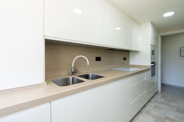 4 soverom Leilighet til salgs i Motril med garasje - € 179 500 (Ref: 9946168)