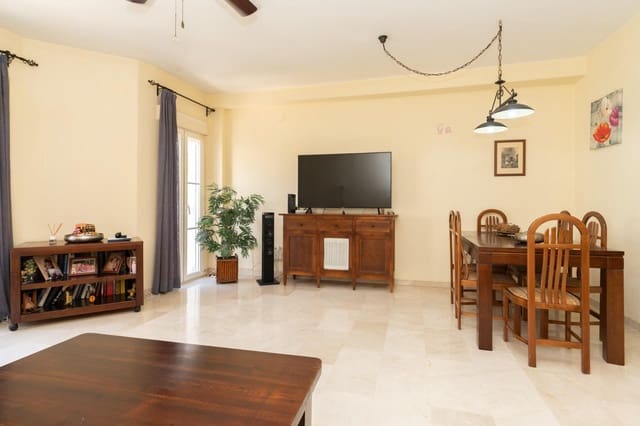 3 soveværelse Lejlighed til salg i Motril med garage - € 243.000 (Ref: 9946172)
