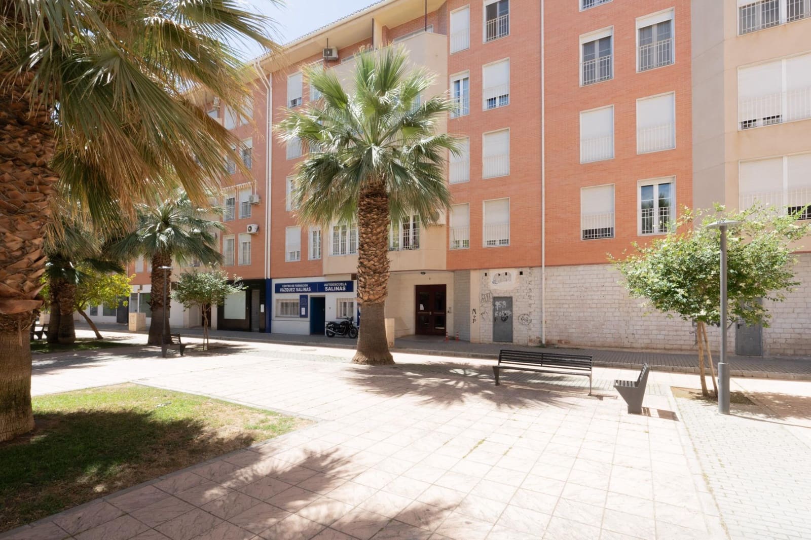 3 soveværelse Lejlighed til salg i Motril med garage - € 243.000 (Ref: 9946172)