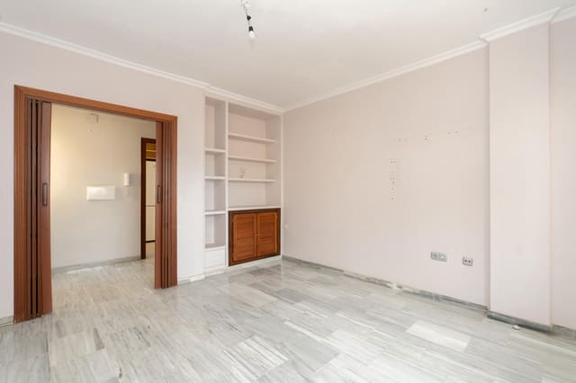 3 Zimmer Wohnung zu verkaufen in Motril mit Garage - 135.000 € (Ref: 9946173)
