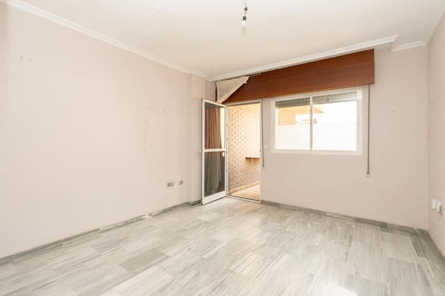 3 Zimmer Wohnung zu verkaufen in Motril mit Garage - 135.000 € (Ref: 9946173)