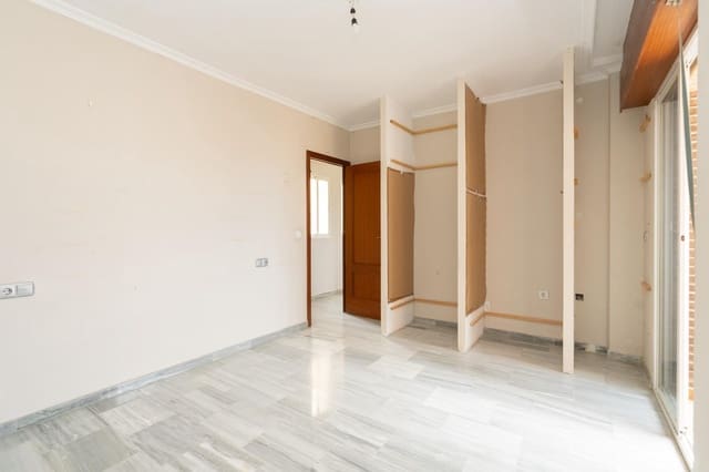 3 Zimmer Wohnung zu verkaufen in Motril mit Garage - 135.000 € (Ref: 9946173)