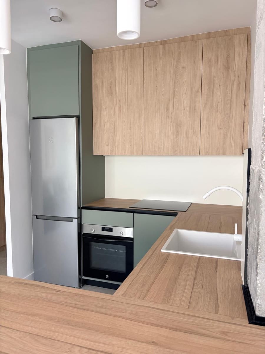 4 sovrum Lägenhet att hyra i Motril med garage - 1 250 € (Ref: 9946175)