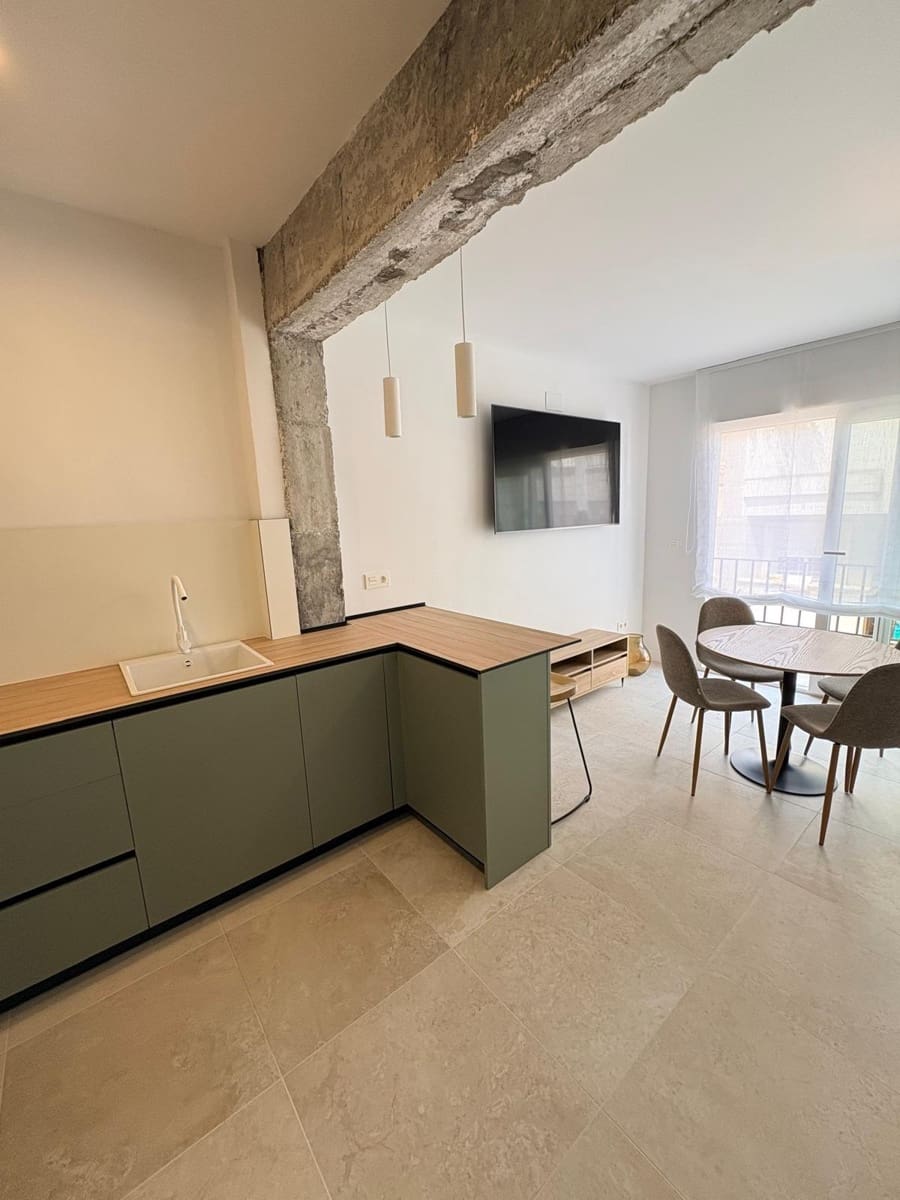4 sovrum Lägenhet att hyra i Motril med garage - 1 250 € (Ref: 9946175)