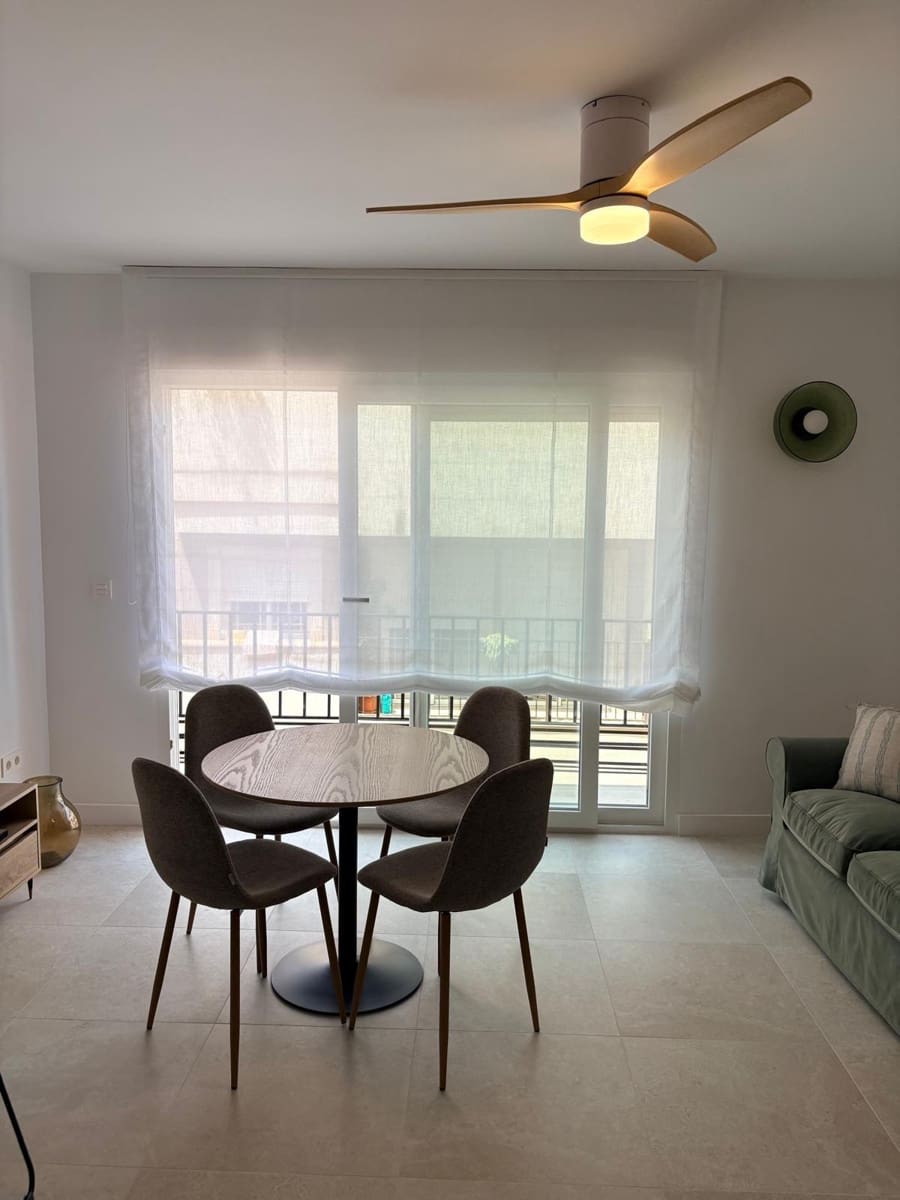 4 sovrum Lägenhet att hyra i Motril med garage - 1 250 € (Ref: 9946175)