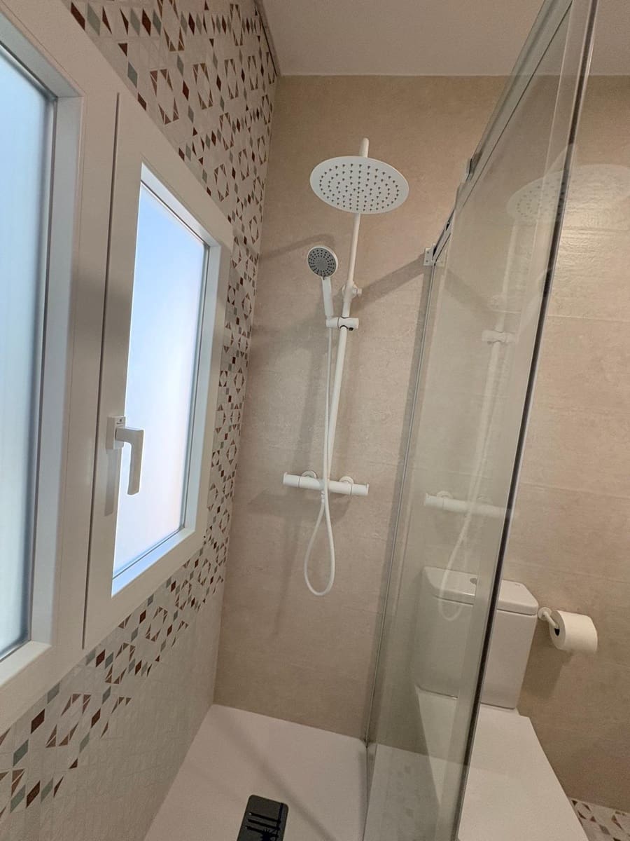 4 sovrum Lägenhet att hyra i Motril med garage - 1 250 € (Ref: 9946175)