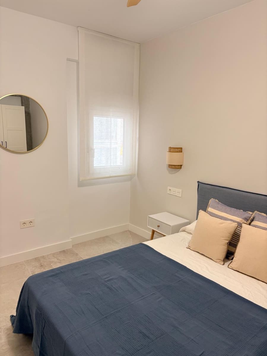 4 sovrum Lägenhet att hyra i Motril med garage - 1 250 € (Ref: 9946175)