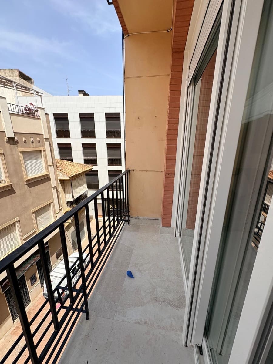 4 sovrum Lägenhet att hyra i Motril med garage - 1 250 € (Ref: 9946175)