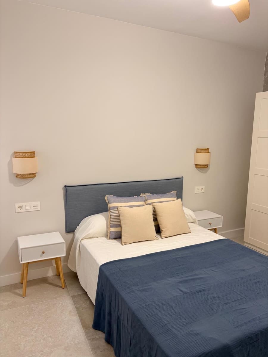 4 sovrum Lägenhet att hyra i Motril med garage - 1 250 € (Ref: 9946175)