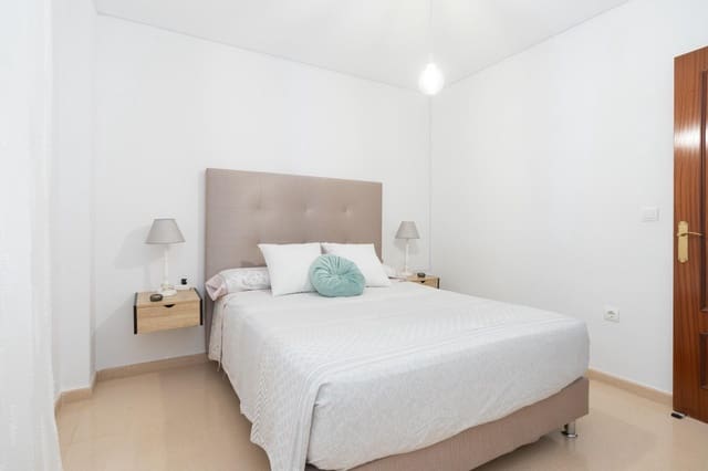 3 makuuhuone Asunto myytävänä paikassa Motril mukana 
autotalli - 165 000 € (Ref: 9946181)