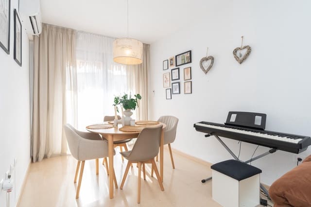 3 makuuhuone Asunto myytävänä paikassa Motril mukana 
autotalli - 165 000 € (Ref: 9946181)