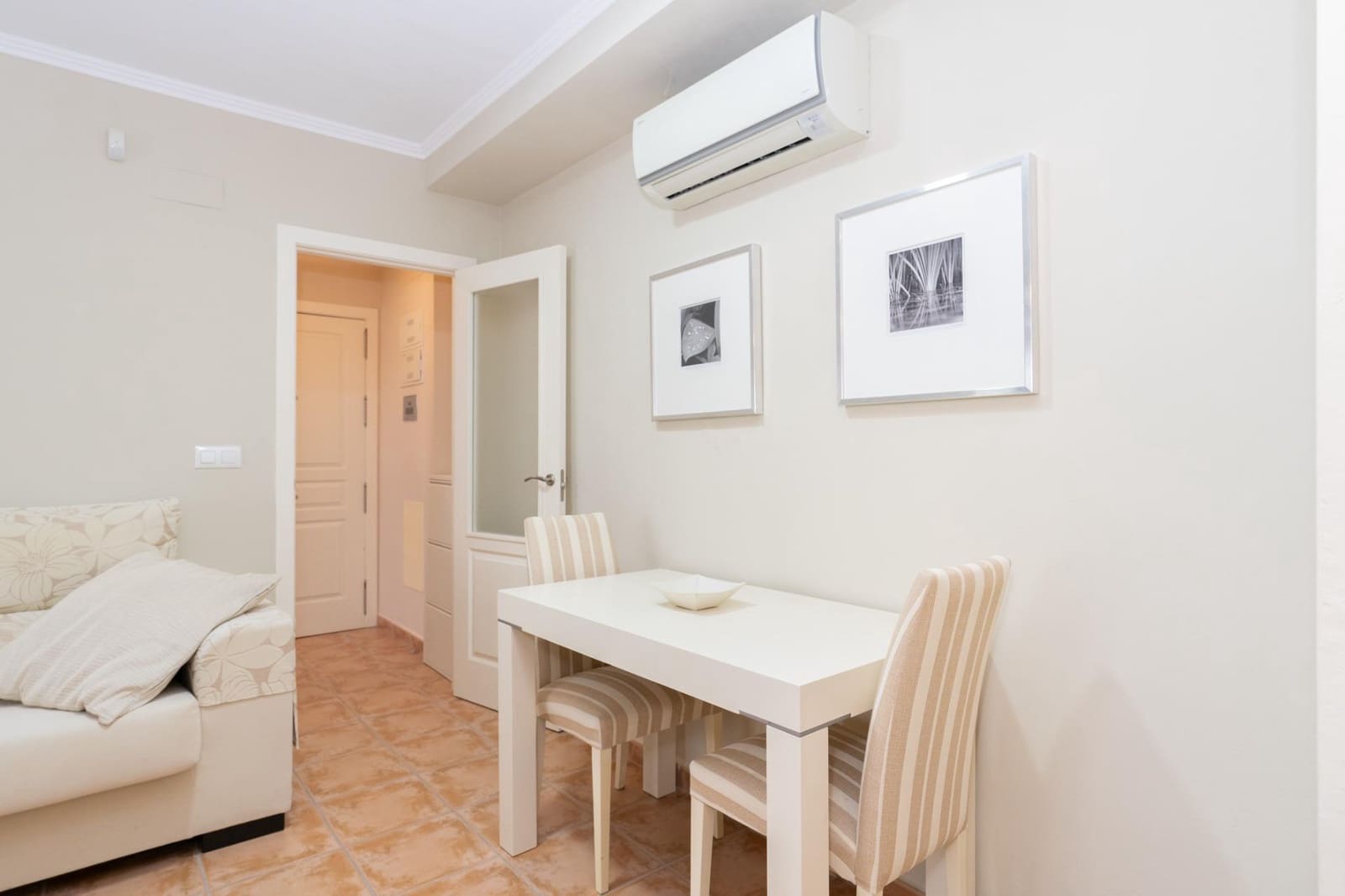 1 sypialnia Mieszkanie na sprzedaż w Velez de Benaudalla z basenem garażem - 119 000 € (Ref: 9946183)