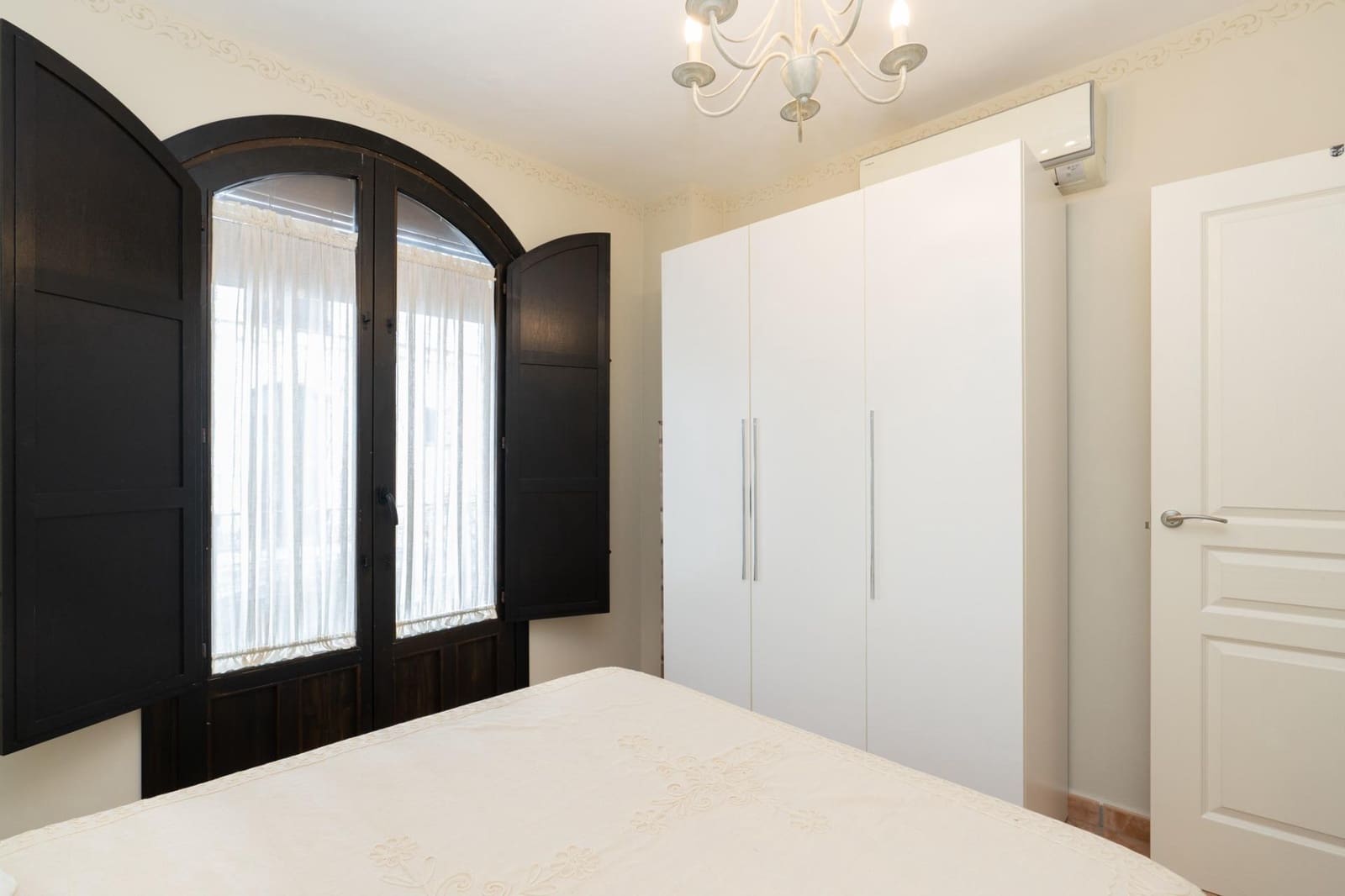 1 sypialnia Mieszkanie na sprzedaż w Velez de Benaudalla z basenem garażem - 119 000 € (Ref: 9946183)