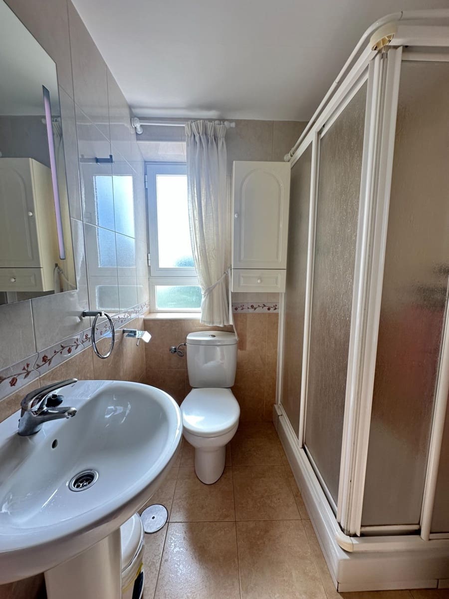 2 sypialnia Mieszkanie do wynajęcia w Motril z basenem - 750 € (Ref: 9946185)