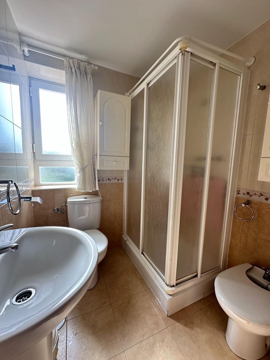 2 sypialnia Mieszkanie do wynajęcia w Motril z basenem - 750 € (Ref: 9946185)
