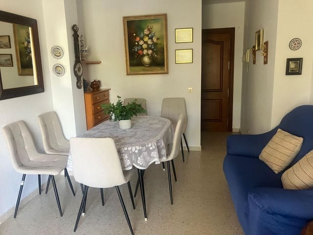 2 bedroom Flat for rent in Motril with pool - € 750 (Ref: 9946185)