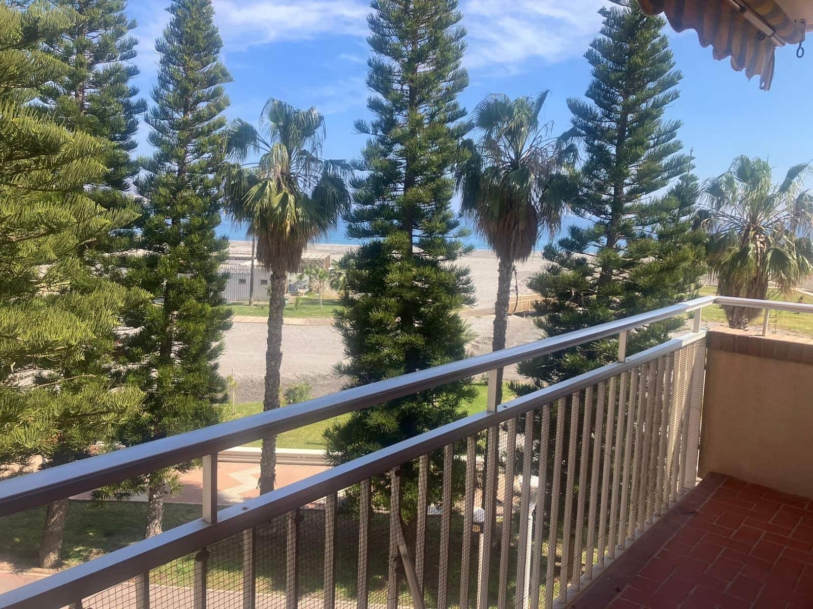 2 sypialnia Mieszkanie do wynajęcia w Motril z basenem - 750 € (Ref: 9946185)