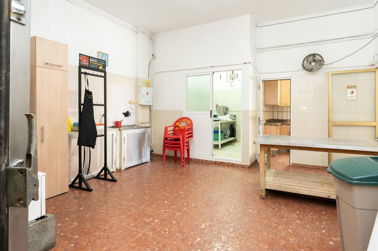 Erhverv til salg i Motril - € 109.500 (Ref: 9946187)