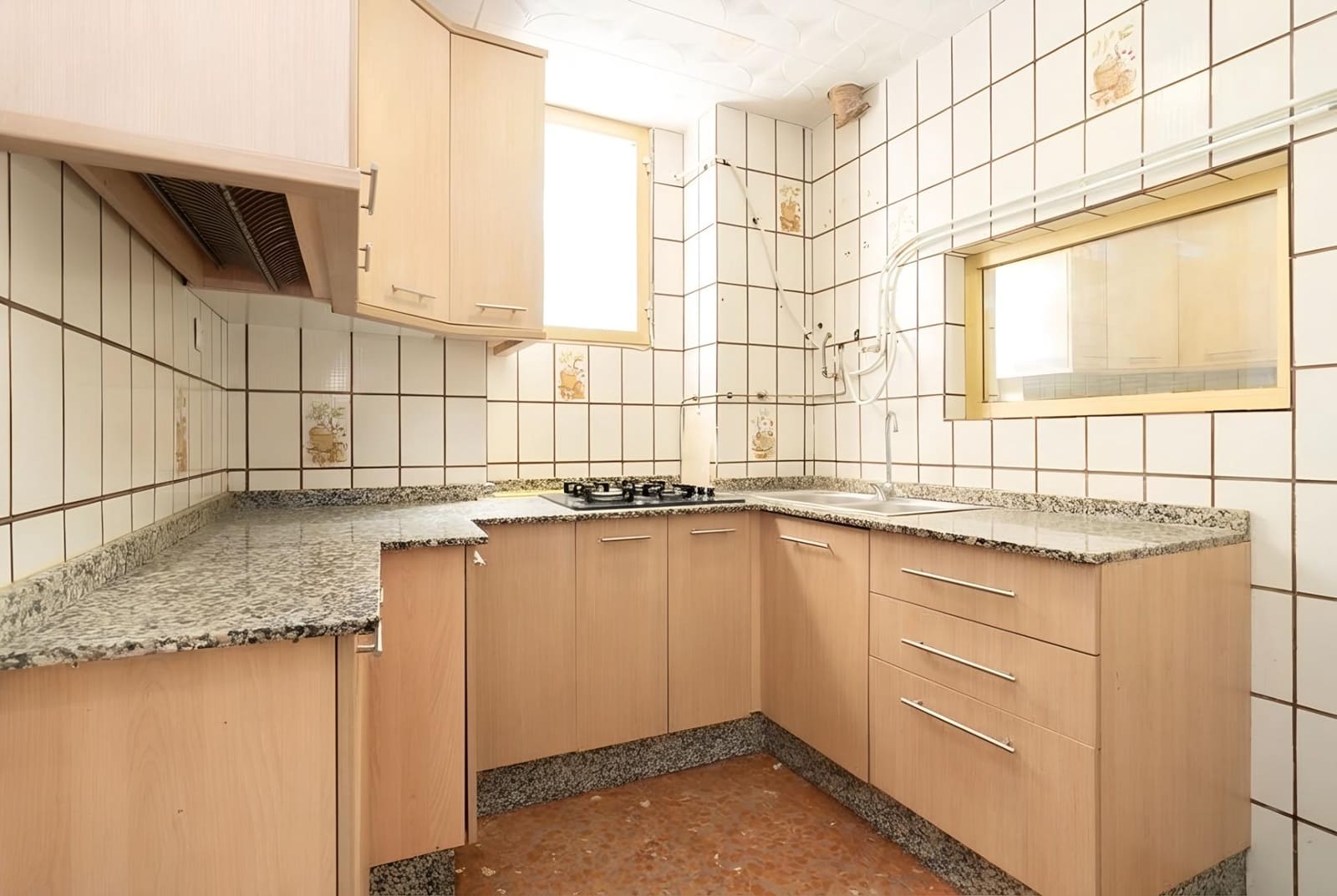 Erhverv til salg i Motril - € 109.500 (Ref: 9946187)