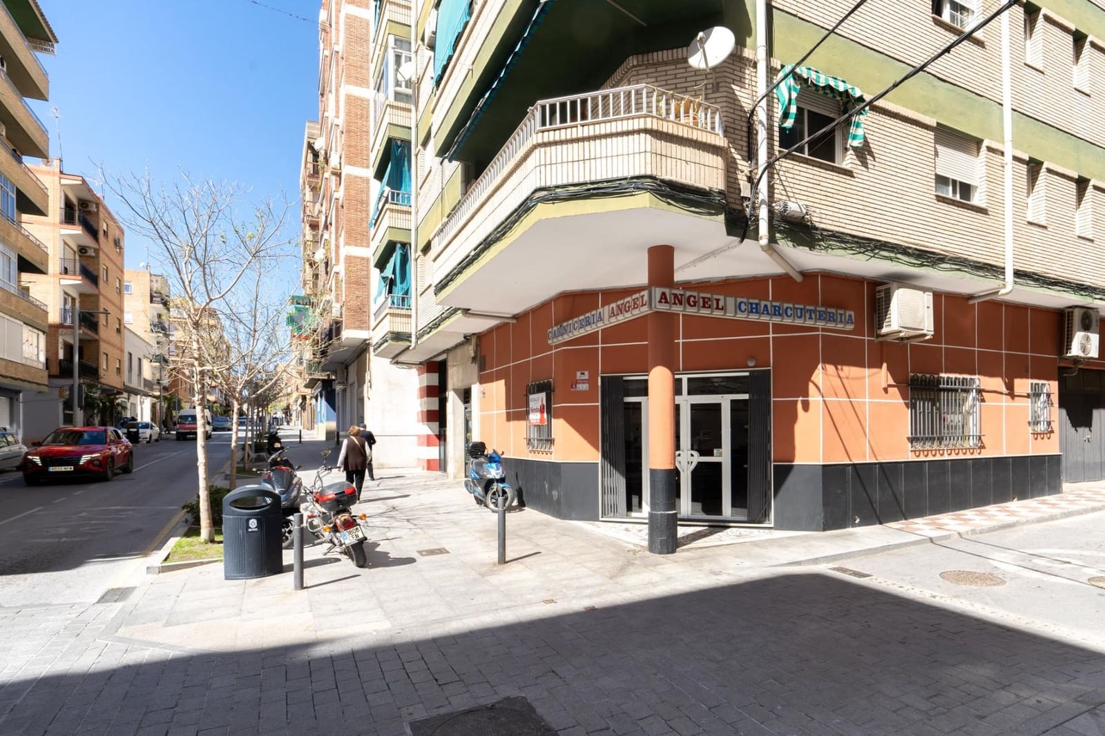 Erhverv til salg i Motril - € 109.500 (Ref: 9946187)