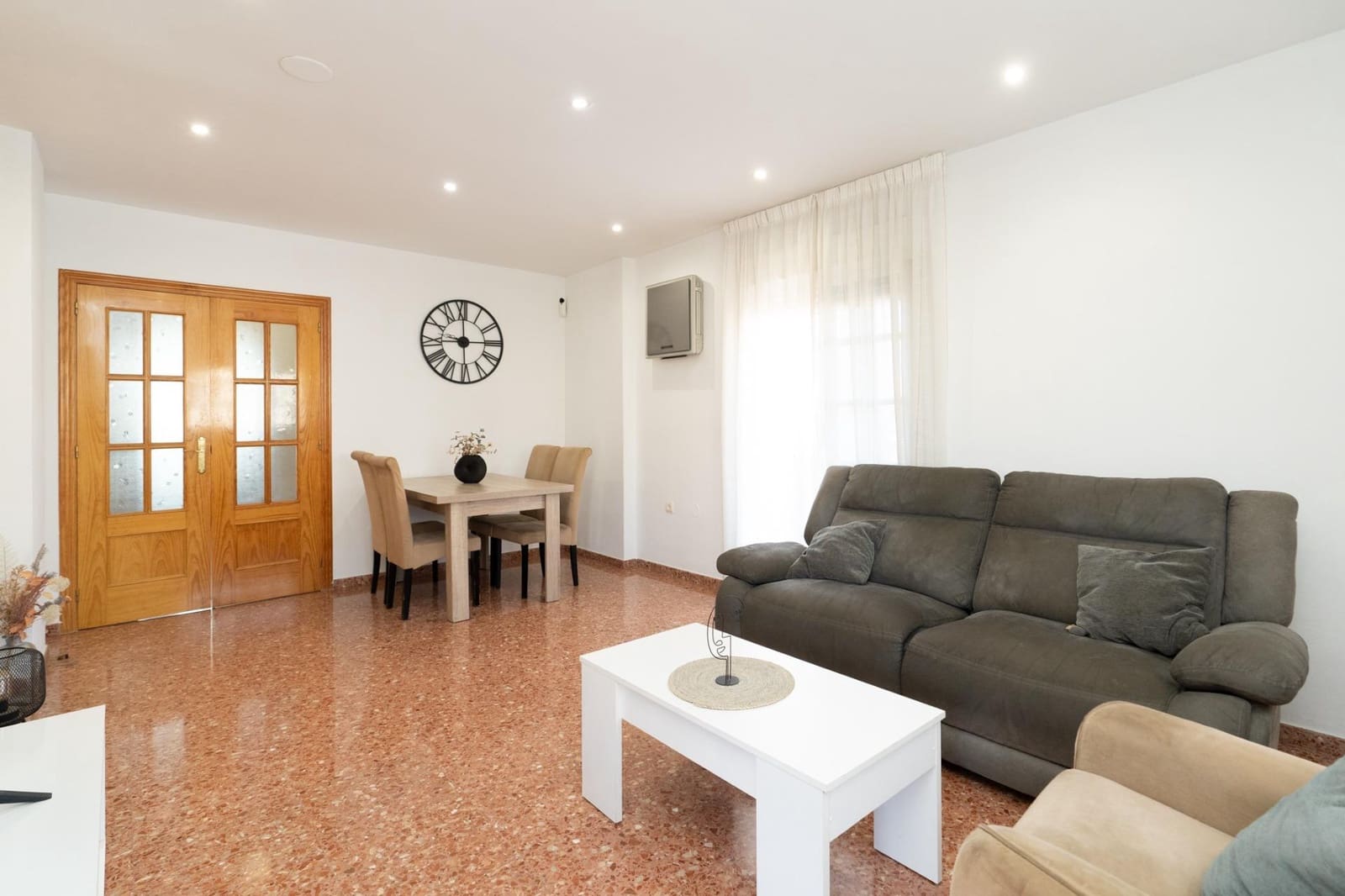 3 soverom Penthouse til salgs i Motril - € 209 000 (Ref: 9946188)